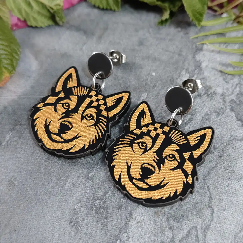 Aretes Alaskan Malamute